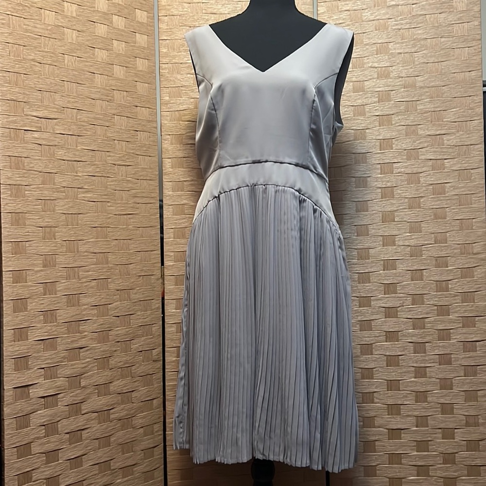 Dove Gray Lace & Mesh Dress L